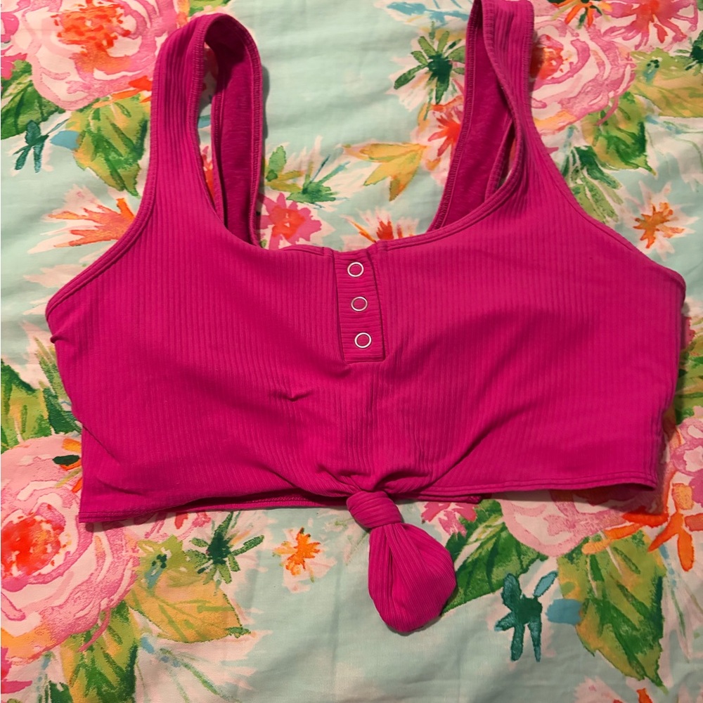 Bombshell Sportswear Henley Tank large